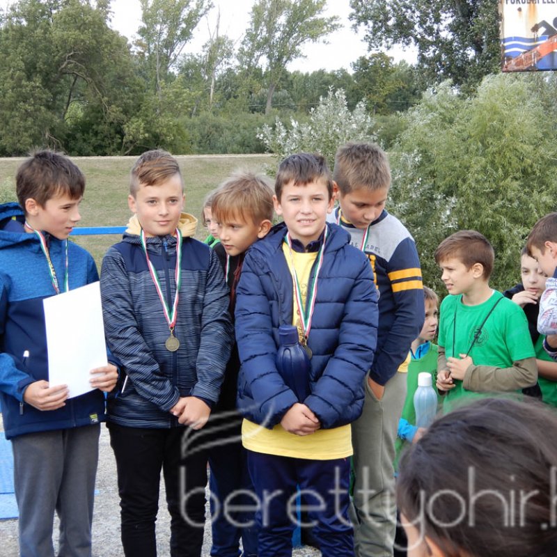 Mezei futóbajnokság Berettyóújfaluban 104